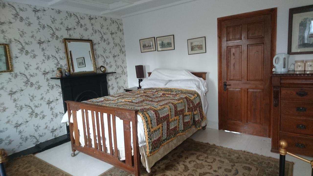 Middle Mill Bed & Breakfast Kidwelly Bagian luar foto