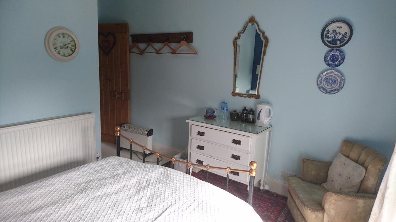 Middle Mill Bed & Breakfast Kidwelly Bagian luar foto