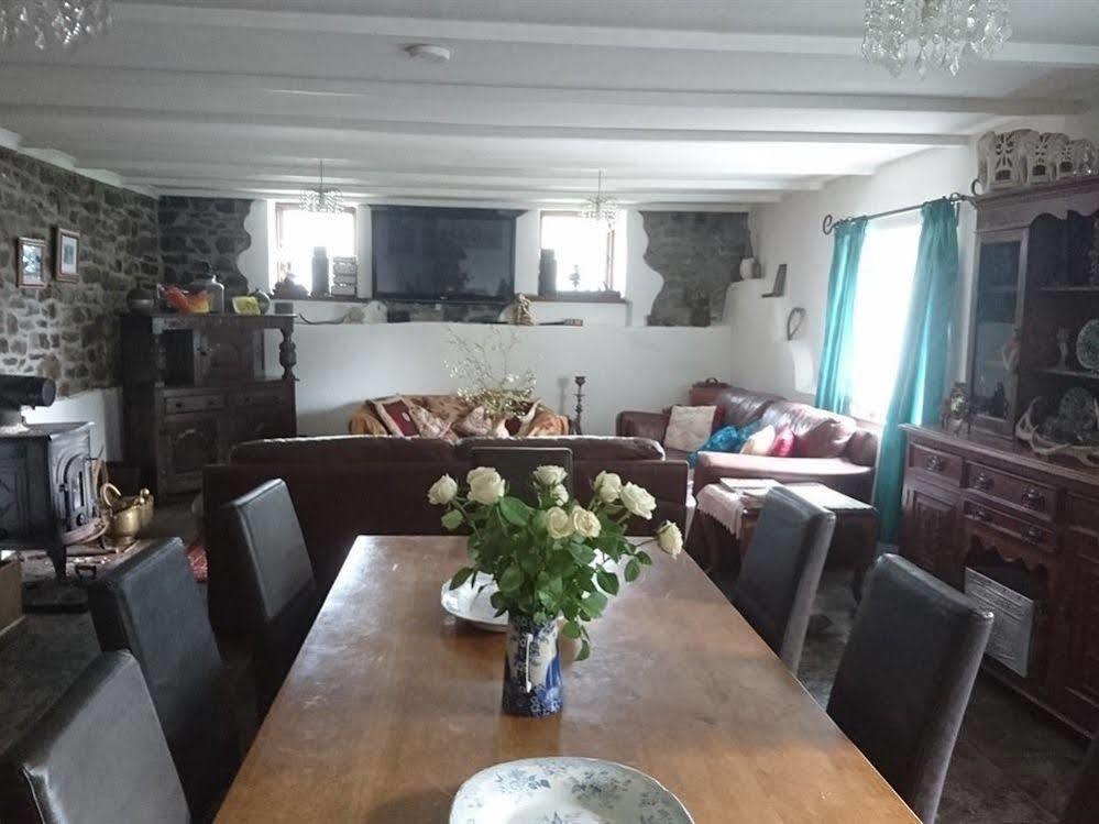 Middle Mill Bed & Breakfast Kidwelly Bagian luar foto