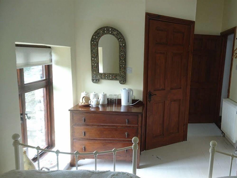 Middle Mill Bed & Breakfast Kidwelly Bagian luar foto